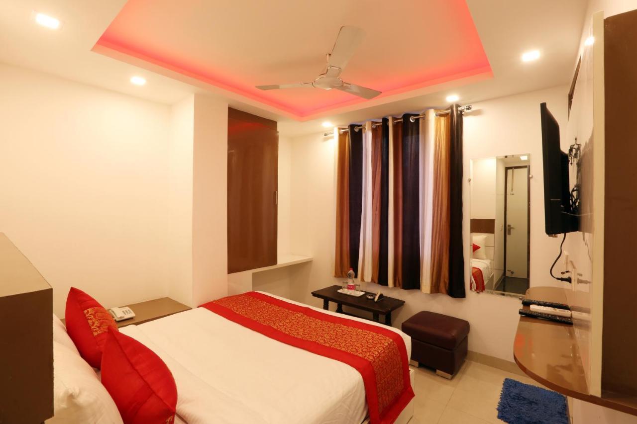 Hotel Ark Suites At Delhi Airport Nova Deli Exterior foto