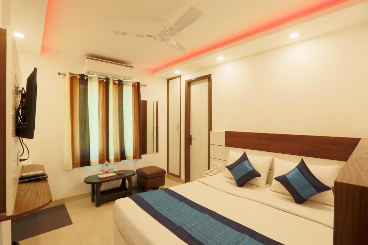 Hotel Ark Suites At Delhi Airport Nova Deli Exterior foto